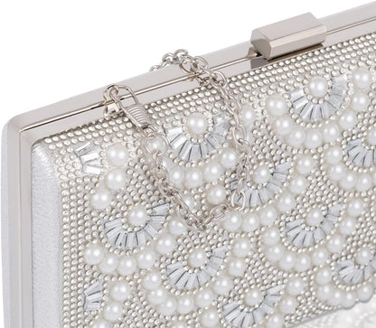 Pearl Clutch